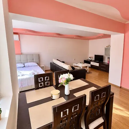 Rose Cream Cozy 1bedroom In Apartment